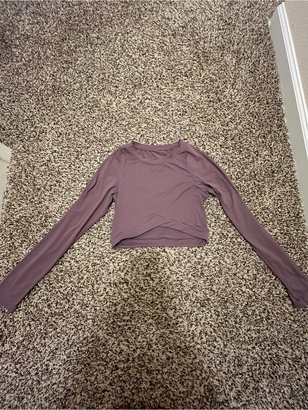 Alphalete Long Sleeve Cropped Twist Hem Top - Mauve